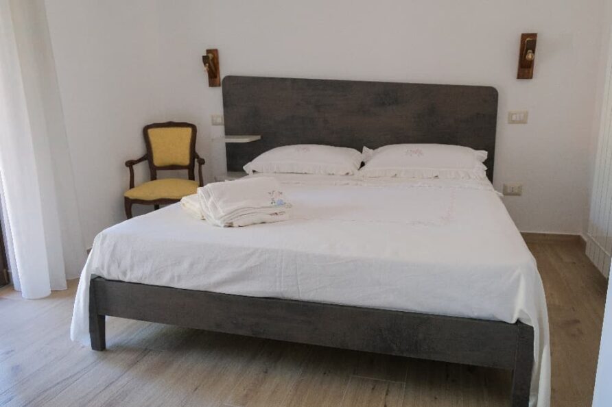 Letto matrimoniale Dimora Cice B&B Sant'Agata De' Goti